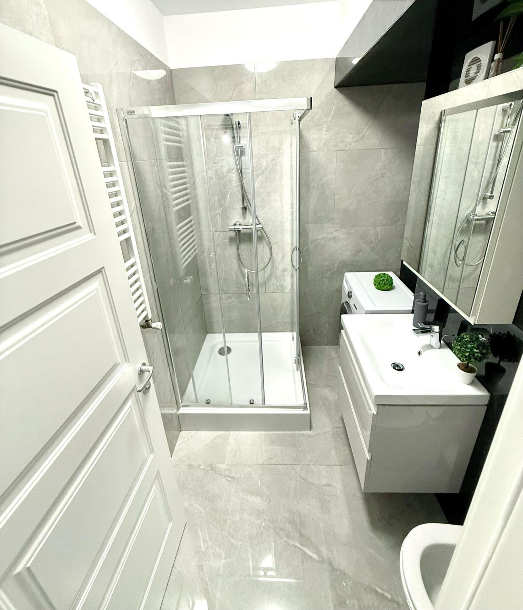 Sky View - Free Parking Apartment Iasi Exterior photo